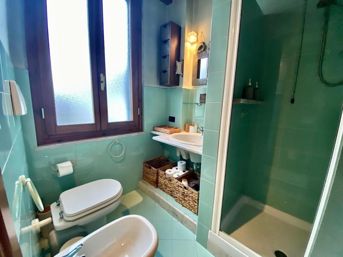 Ferienwohnung Piccolo Rifugio Con Parcheggio Privato Gratuito Bergamo Exterior foto