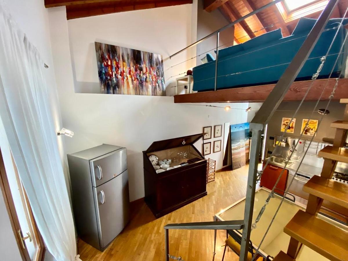Ferienwohnung Piccolo Rifugio Con Parcheggio Privato Gratuito Bergamo Exterior foto