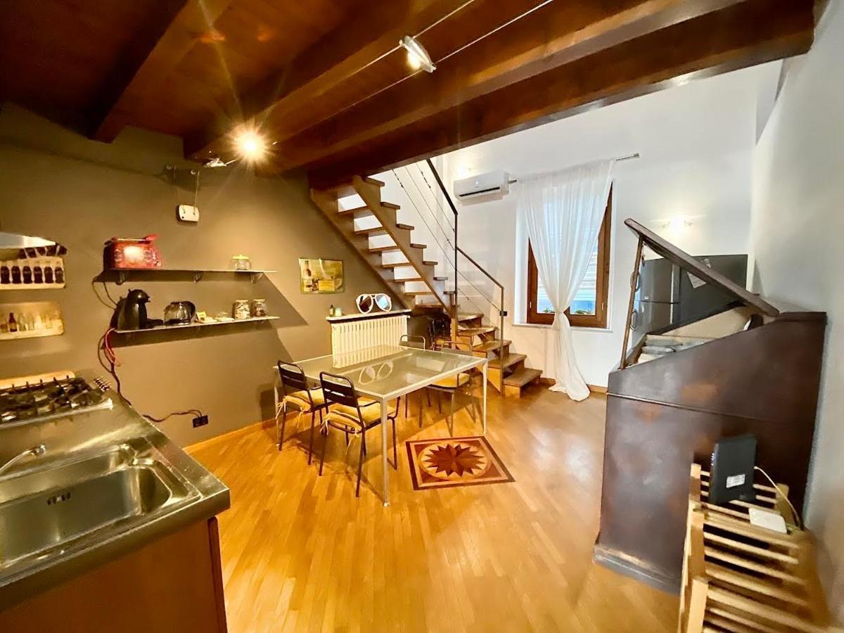 Ferienwohnung Piccolo Rifugio Con Parcheggio Privato Gratuito Bergamo Exterior foto