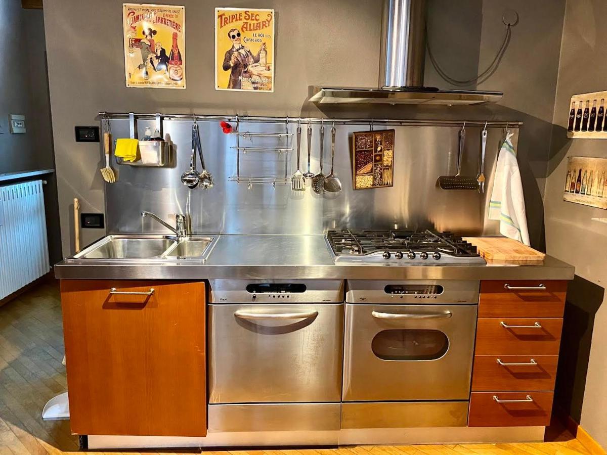 Ferienwohnung Piccolo Rifugio Con Parcheggio Privato Gratuito Bergamo Exterior foto