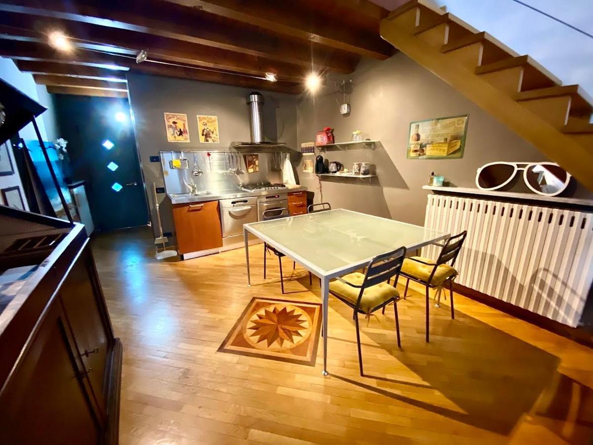 Ferienwohnung Piccolo Rifugio Con Parcheggio Privato Gratuito Bergamo Exterior foto